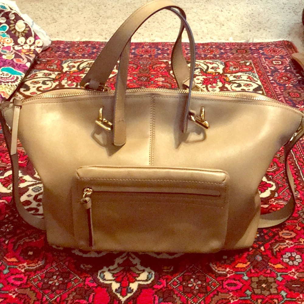 Henri Bendel purse